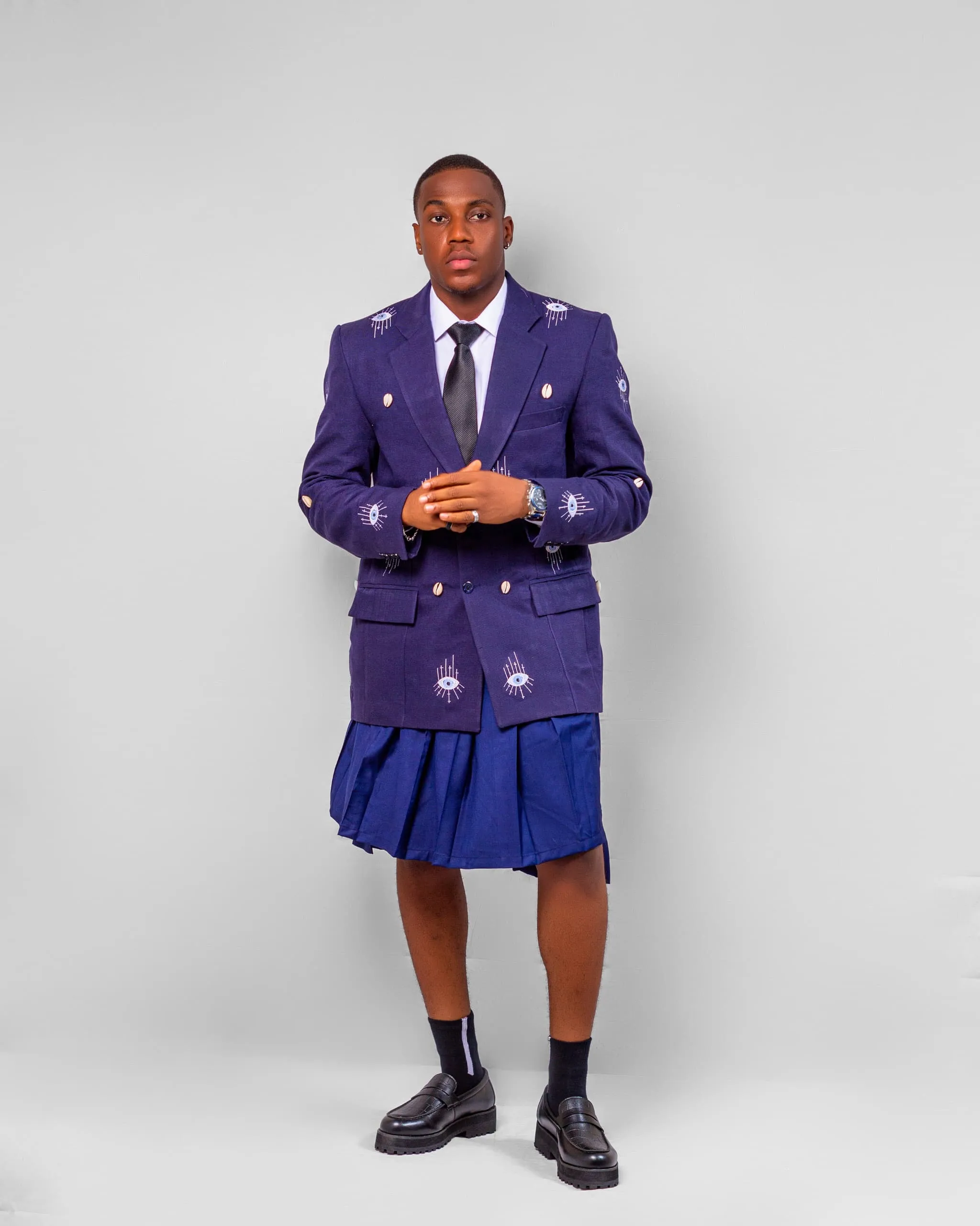 EYINJÚ SUIT - Image 2